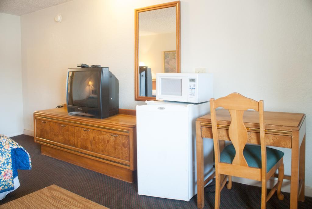 Executive Inn Джэксонвиль Экстерьер фото